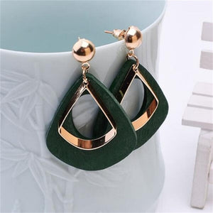 Retro Woman Fashion Statement Earrings